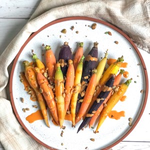 Spicy Tahini Butter Carrots - Easy and delicious very appealing appetizer or side dish for dinner.&nbsp;