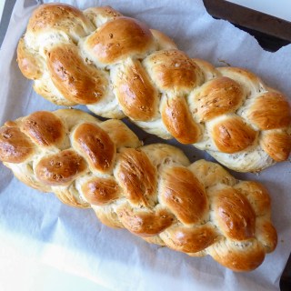 Water challah