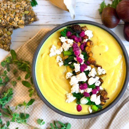 Curried Cauliflower Soup - Spicy creamy vegan dish, ideal for fall and winter